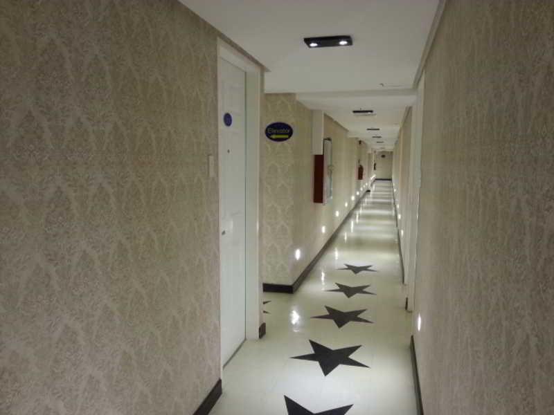 Icon Hotel Manilla Buitenkant foto