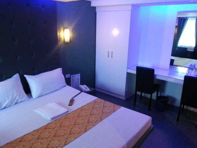 Icon Hotel Manilla Buitenkant foto