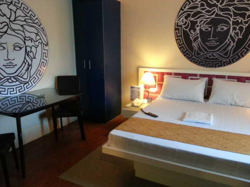 Icon Hotel Manilla Buitenkant foto